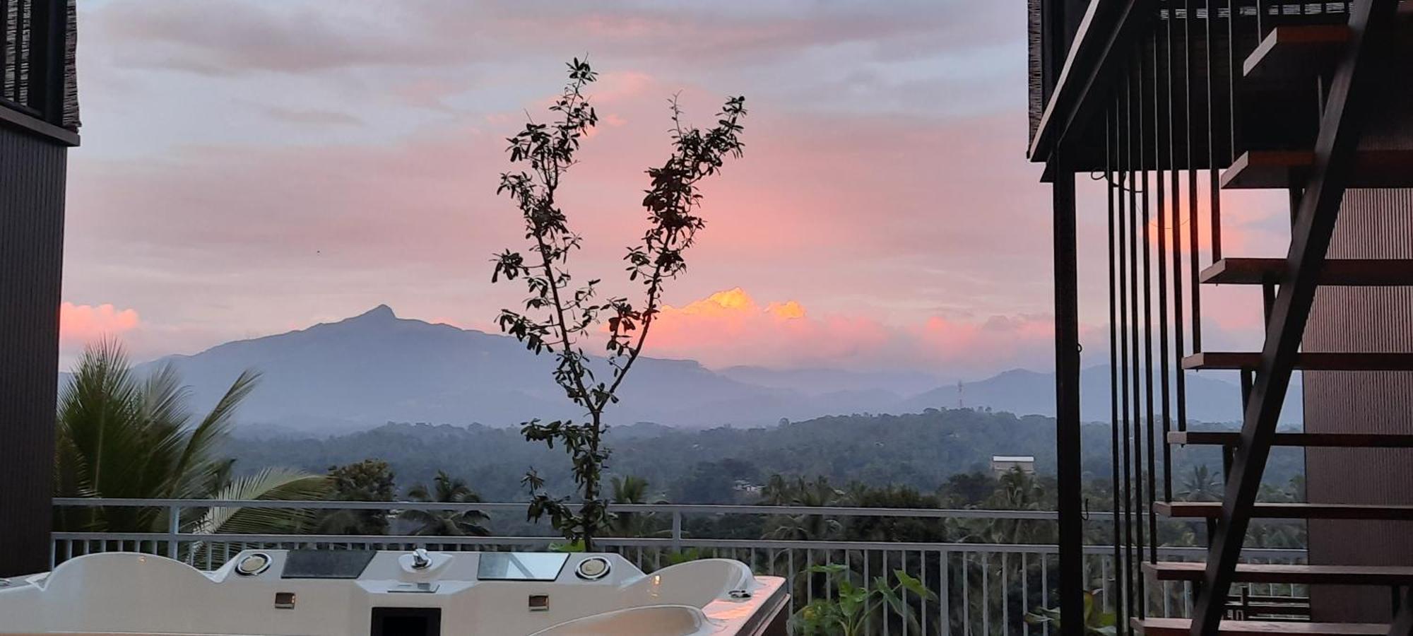 Royal Retreat ,Kandy Exterior foto